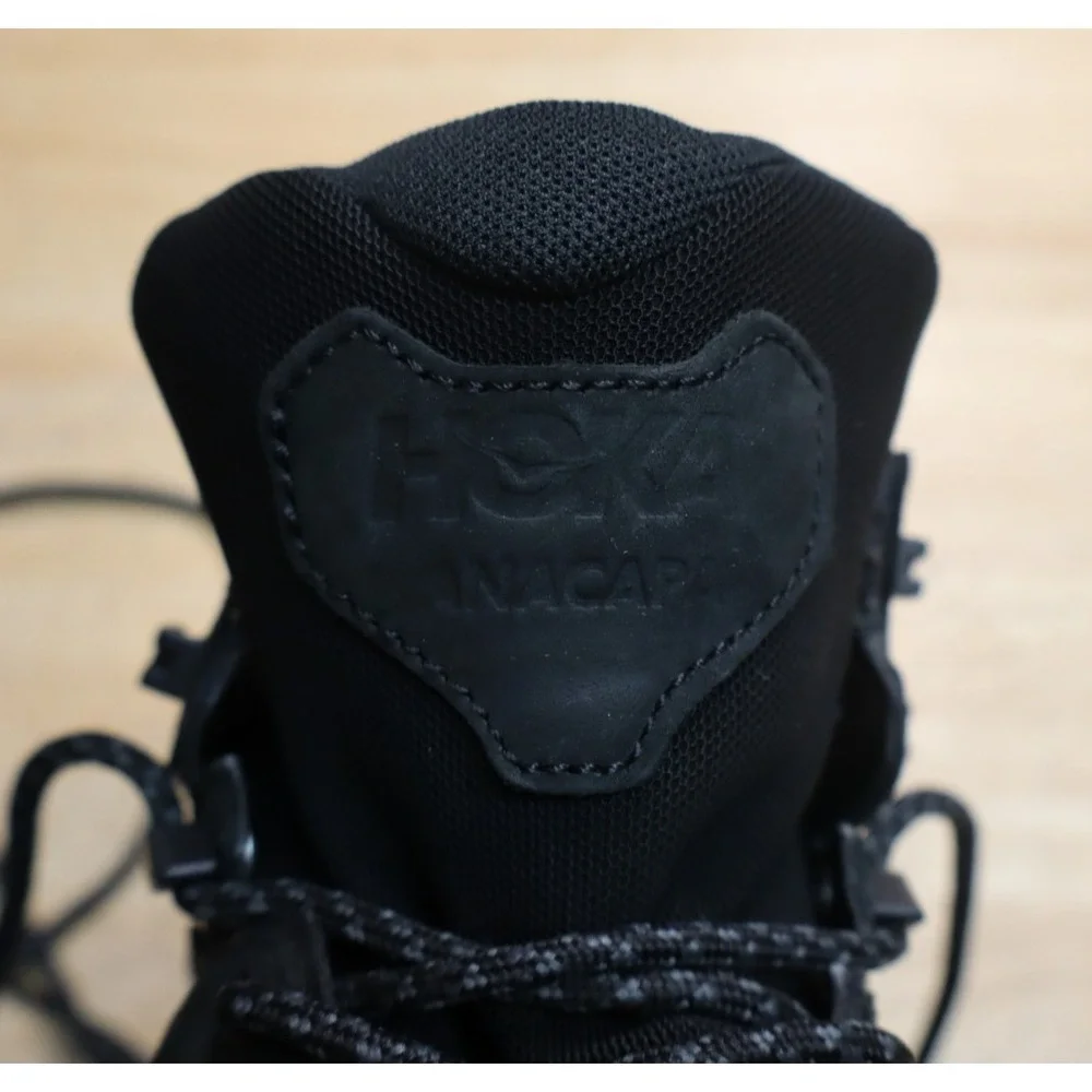 Hoka One One hoka one